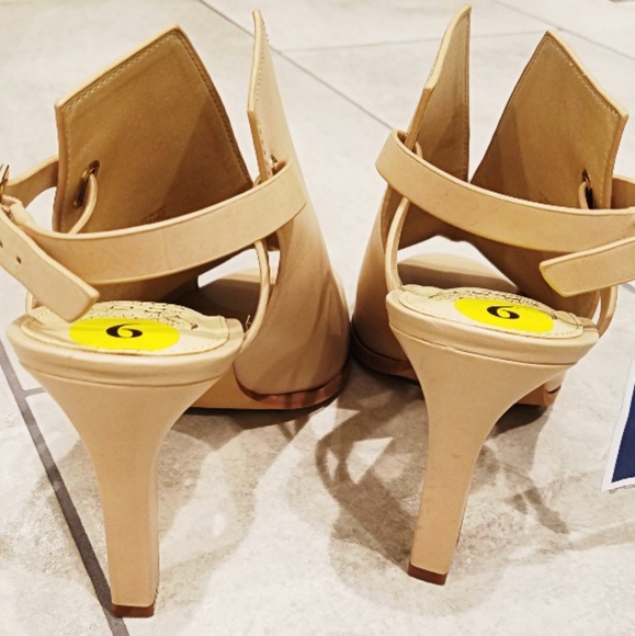 EUC Vince Camuto real leather heels - Picture 4 of 8